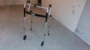 BALKONIK REHABILITACYJNY Z KÓŁKAMI CHODZIK SKŁADANY SENIOR MED DWUFUNKCYJNY