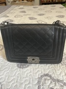 Torebka pikowana z łańcuszkiem do ręki i na ramię