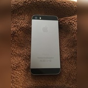 Sprzedam iPhone'a 5s w dobrym stanie