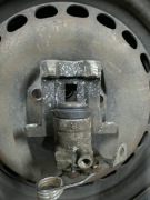 Zacisk tył prawy passat b5