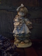 Figurka Porcelanowa-Dziewczynka z Lalką-Szklane Oczy-Vintage