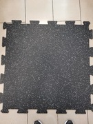 Podloga dla silowni puzzel 98x98x1 czarna SBR z szarymi wtrąceniami 