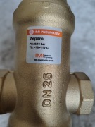 Sprzęgło hydrauliczne z filtrem magnetycznym i separatorem powietrza 