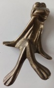 żabka w pozycji siedzącej – duża figurka z mosiądzu 11 cm  do