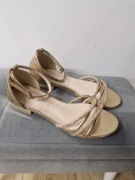 Casu sandały damskie U24X10/RG płaski obcas rozmiar 37