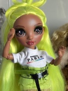 Rainbow High Modna lalka Karma Nichols Seria