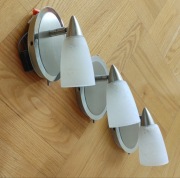 Trzy kinkiety ścienne