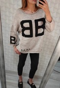 Sweter firmy Minouu z napisem BB