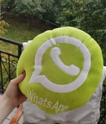 Poduszka z napisem whatsapp