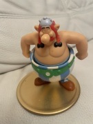 Fajna figurka funkcyjna z bajki Asterix, Obelix