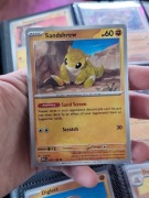 Karta Pokemon Sandshrew (027 MEW) 151 MEW
