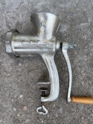 Stara żeliwna maszynka do mięsa nr 10 – ciężka, solidna, sprawna