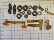 Stare zegary, elementy mocowania (1)