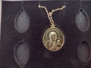 Medalik z Matką Boską prezent I Komunia