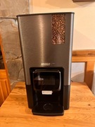 Ekspres ciśnieniowy do kawy i innych napojów gorących BRAVILOR BONAMAT 