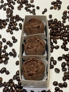 Czekolada kwiaty PREZENT piwonie bombonierka choco (3 czekoladki)
