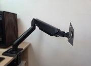 Uchwyt na monitor 17"- 32" VESA 75x75 100x100 SENSE7