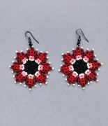 Kolczyki z koralików kwiaty czerwone rękodzieło Huichol hand made prezent