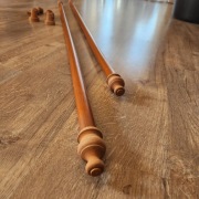 DWA DREWNIANE KARNISZE DŁUGOŚĆ 160 CM