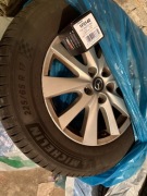 Koła Mazda CX-5 2013 (oryginalne felgi plus opony Michelin)