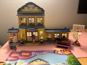 Szkoła w Heartlake LEGO Friends 41005 