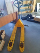 Wyprzedaż sprzętów technicznych