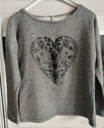 Szara bluza z sercem 