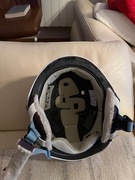 Super damski kask narciarski