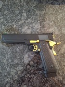 Replika colt hi-capa 5.1 firmy double bell.
