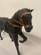 Figura konia / skóra, papier mache