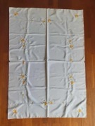 Obrus biały z wyszywanymi kwiatkami astry 110x160cm | PRL, vintage