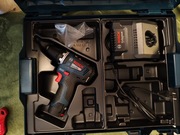 Bosch Pro GSR 12V-35 z akumulatorem 3,0 Ah, ładowarką i walizką L-BOXX.