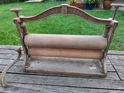 Stary zabytkowy magiel Kronen Mangel