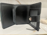 Męski skórzany czarny portfel Koruma RFId model KUK-210BL