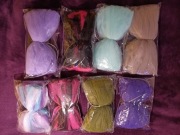 Pompony tiulowe białe