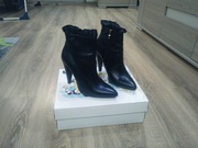 Botki Carinii rozmiar 39