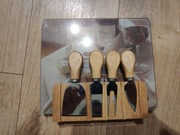 Deska do serów z nożykami