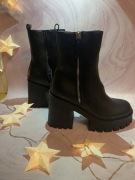Botki na wysokim Obcasie Even&Odd r. 39 Na koturnie Casual skórzane eco