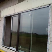 Okno Smart slide ciemny brąz