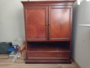 Drewniana szafka komoda barek