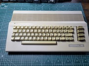 Commodore C64 C retro komputer sprawny