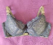 Biustonosz Esotiq 75E z koronką, zielony niebieski stanik koronkowy