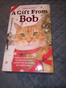 A GIFT FROM BOB - JAMES BOWEN  po angielsku 
