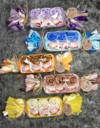 Box w kształcie cukierka: róże mydlane + praliny Raffaello , 25zł