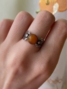 Juwelia stary srebrny pierścionek z bursztynem srebro PRL vintage