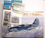 Helldiver (Dragon) + 2x blachy + maski  