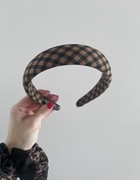 Opaska do włosów – brązowo-czarna w kratę