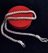 Nowy srebrny naszyjnik smoków (z czystego srebra)