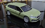 Skoda Superb kombi aktualny model 2025 skala 1:32