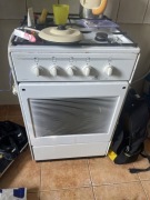 Kuchenka gazowa z piekarnikiem stara
